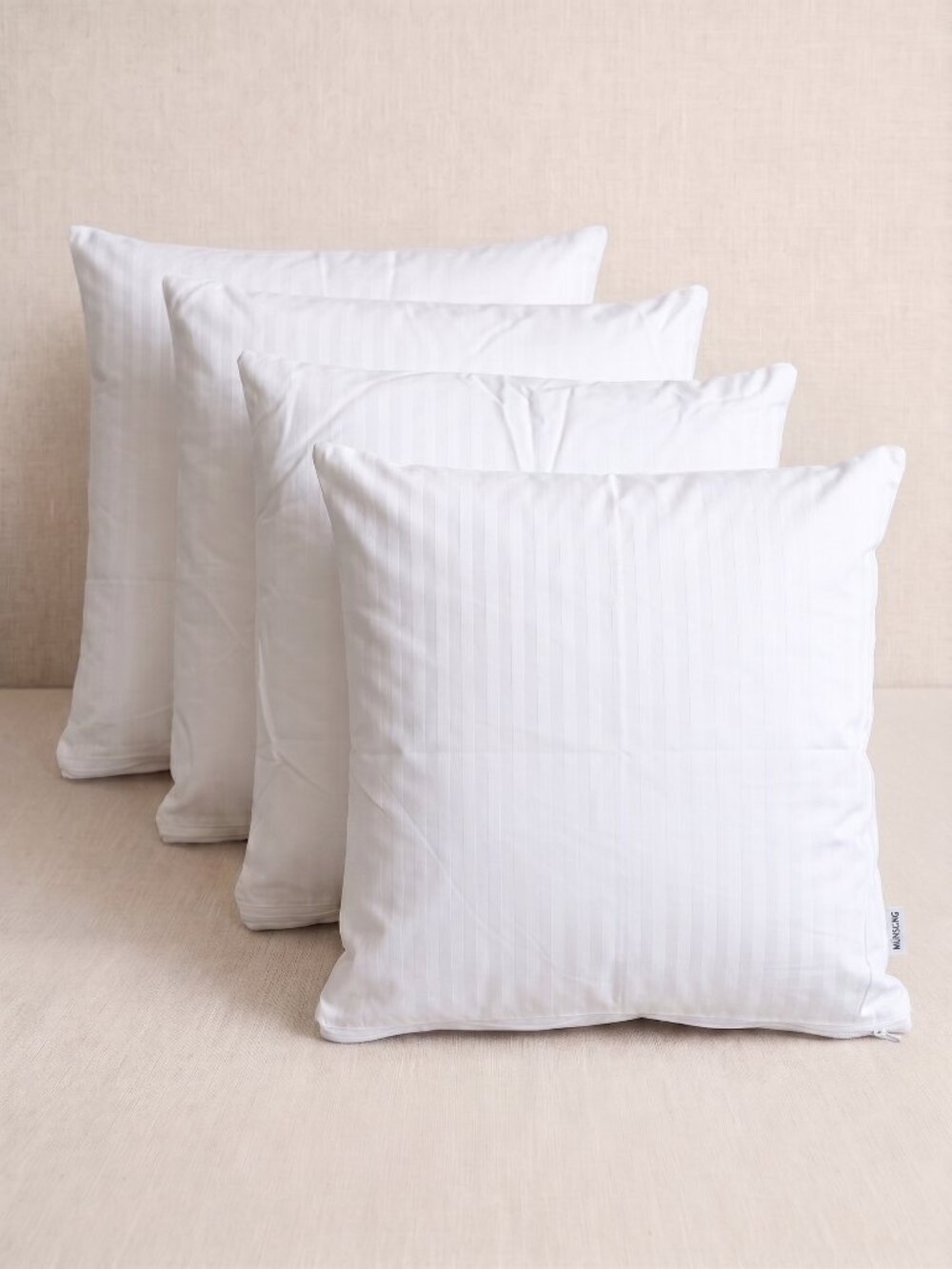 NWOT Set of 4 White Damask Stripe Hotel Throw Pillow Cushion Covers 18"x18"